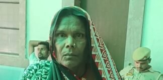 महराजगंज में विधवा महिला के घर का रास्ता रोका:कोर्ट के आदेश के बाद भी नहीं मिला रास्ता, लेखपाल पर पैसे लेने का आरोप
