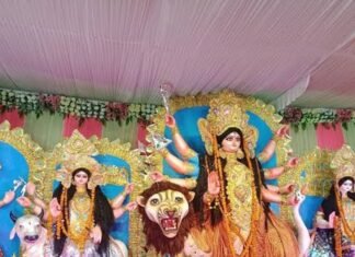 विशेश्वरगंज के पुरैना में दुर्गा पूजा भभ्य आयोजन:आसपास के गांवों में भी आकर्षक पंडालों में मां दुर्गा विराजमान विशेश्वरगंज के पुरैना में दुर्गा पूजा भभ्य आयोजन:आसपास के गांवों में भी आकर्षक पंडालों में मां दुर्गा विराजमान