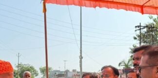 डुमरियागंज में महाराजा अग्रसेन जयंती मनाई गई:पूजन-अर्चन के बाद हुआ फलाहार, पूर्व विधायक राघवेंद्र प्रताप सिंह रहे मौजूद डुमरियागंज में महाराजा अग्रसेन जयंती मनाई गई:पूजन-अर्चन के बाद हुआ फलाहार, पूर्व विधायक राघवेंद्र प्रताप सिंह रहे मौजूद