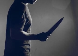 बिहार: सारण में दो गुटों के बीच चाकूबाजी में तीन युवकों की मौत, एक गंभीर रूप से घायल