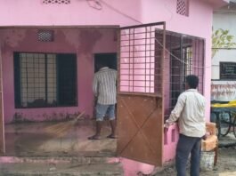 फरेंदा के मंदिरों में नवरात्र के पहले दिन उमड़ी भक्तों:मां दुर्गा के दर्शन को पहुंचे श्रद्धालु, विधि-विधान से पूजा कर सुख-समृद्धि मांगी