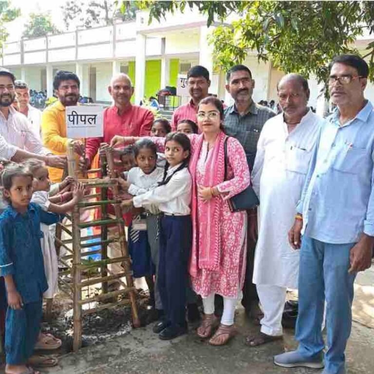 सेवा संकल्प अभियान में कन्या पूजन और पौधरोपण:नारी शक्ति के सम्मान के साथ पर्यावरण संरक्षण का संदेश दिया