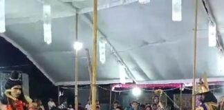 जमुनहा में लक्ष्मण-मेघनाद महासंग्राम का मंचन:दुर्गा पूजा समिति ने कन्या प्राथमिक विद्यालय प्रांगण में कराया आयोजन, उमड़ी भीड़ जमुनहा में लक्ष्मण-मेघनाद महासंग्राम का मंचन:दुर्गा पूजा समिति ने कन्या प्राथमिक विद्यालय प्रांगण में कराया आयोजन, उमड़ी भीड़