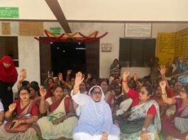 आशा कार्यकर्ताओं ने 5 मांगों को लेकर दी आंदोलन की-चेतावनी:मुख्यमंत्री और स्वास्थ्य अधिकारियों को सौंपा ज्ञापन, राज्य कर्मचारी का दर्जा देने की मांग