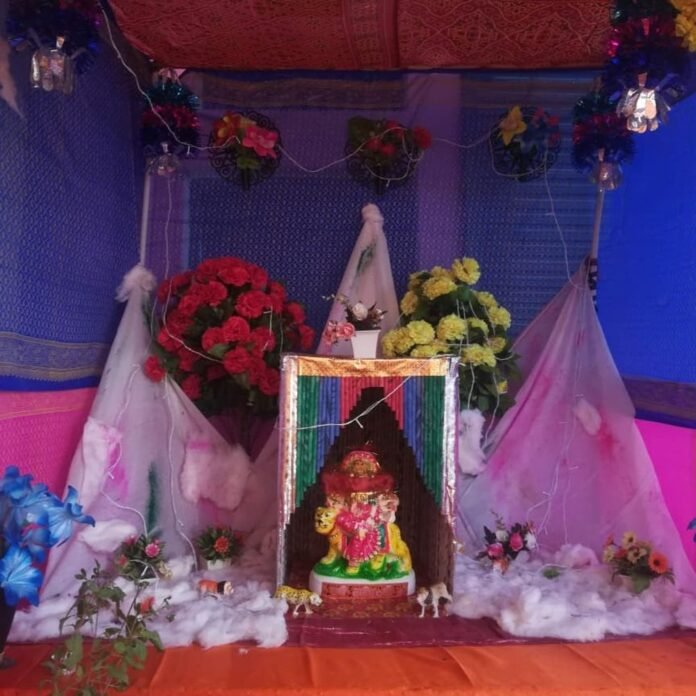 धर्मूपुर में महाकाली नवयुवा कमेटी 31-साल से कर रही:यह आयोजन बना आस्था और सामाजिक एकता का प्रतीक