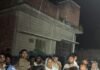 चौरा बनगवा के 3 युवाओं की सड़क हादसे में मौत:सांसद-विधायक ने परिजनों को ढांढस बंधाया, आर्थिक मदद दिलाने को कहा चौरा बनगवा के 3 युवाओं की सड़क हादसे में मौत:सांसद-विधायक ने परिजनों को ढांढस बंधाया, आर्थिक मदद दिलाने को कहा