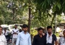 बहराइच में बाइक ने बुजुर्ग को मारी टक्कर:मवेशी चराते समय हुआ हादसा, अस्पताल में हुई मौत बहराइच में बाइक ने बुजुर्ग को मारी टक्कर:मवेशी चराते समय हुआ हादसा, अस्पताल में हुई मौत