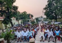 श्यामदेउरवा थाने में दुर्गा पूजा पर पीस कमेटी की बैठक:शांति व्यवस्था पर जोर, भड़काऊ पोस्ट करने वालों पर होगी कार्रवाई