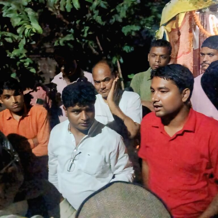 बस्ती में ब्लॉक प्रमुख पति की गाड़ी पर फायरिंग:पीछे के शीशे पर मिले गोली के निशान, कार्यक्रम से घर लौट रहे थे