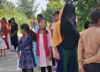 खेसरहा में नवरात्रि शुरू, कलश-यात्रा के साथ मां-दुर्गा की आराधना:बिशुनपुर मुस्तहकम, सिसहनिया, मटियरिया और पिपरा फरदंग में हुआ कलश पूजन खेसरहा में नवरात्रि शुरू, कलश-यात्रा के साथ मां-दुर्गा की आराधना:बिशुनपुर मुस्तहकम, सिसहनिया, मटियरिया और पिपरा फरदंग में हुआ कलश पूजन