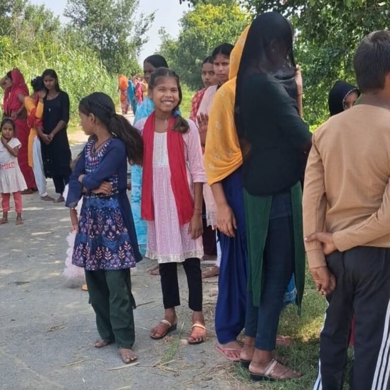 खेसरहा में नवरात्रि शुरू, कलश-यात्रा के साथ मां-दुर्गा की आराधना:बिशुनपुर मुस्तहकम, सिसहनिया, मटियरिया और पिपरा फरदंग में हुआ कलश पूजन