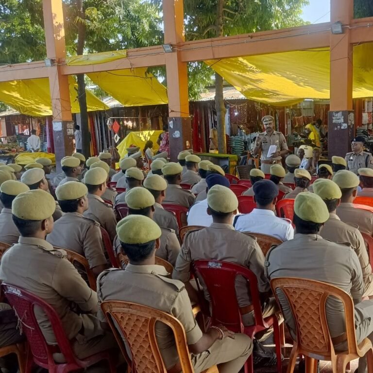 लेहड़ा माता मंदिर मेले की सुरक्षा कड़ी:एएसपी ने पुलिसकर्मियों को ब्रीफ किया, 34 CCTV और 2 ड्रोन से निगरानी