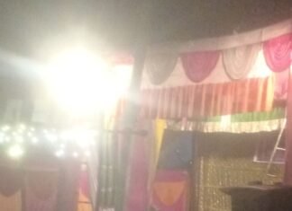 श्रावस्ती के सोनवा गांव में राम लीला:भगवान राम की लीलाओं का मंचन किया श्रावस्ती के सोनवा गांव में राम लीला:भगवान राम की लीलाओं का मंचन किया