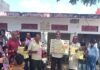 पिपरा दुर्गानगर गांव में दिखा तेंदुआ, ग्रामीणों में दहशत:वन विभाग ने गश्त कर लोगों को वन्यजीवों से बचाव के तरीके बताए पिपरा दुर्गानगर गांव में दिखा तेंदुआ, ग्रामीणों में दहशत:वन विभाग ने गश्त कर लोगों को वन्यजीवों से बचाव के तरीके बताए