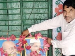 लालपुर अयोध्या विद्यालय में गांधी-शास्त्री जयंती मनाई गई:शिक्षकों ने बच्चों को महापुरुषों के आदर्श और 'जय जवान, जय किसान' का महत्व बताया