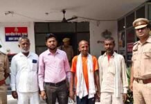 6 महीने से लापता अस्वस्थ युवक मिला:हर्रैया पुलिस ने खोजकर परिजनों को सौंपा, परिवार ने जताया आभार 6 महीने से लापता अस्वस्थ युवक मिला:हर्रैया पुलिस ने खोजकर परिजनों को सौंपा, परिवार ने जताया आभार