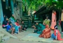 बस्ती में सांप के काटने से युवती की मौत:बाढ़ से घिरे गांव में हादसा, परिजन नाव से अस्पताल ले गए, डॉक्टरों ने मृत घोषित किया
