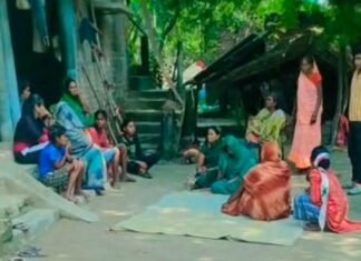 बस्ती में सांप के काटने से युवती की मौत:बाढ़ से घिरे गांव में हादसा, परिजन नाव से अस्पताल ले गए, डॉक्टरों ने मृत घोषित किया