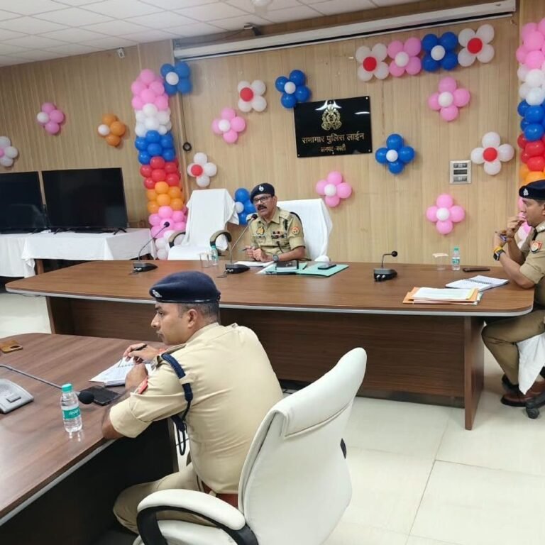 बस्ती में 2628 स्थानों पर स्थापित होंगी दुर्गा प्रतिमाएं:नवरात्र और दशहरा के लिए 700 अतिरिक्त पुलिसकर्मी तैनात, 3 स्तरीय सुरक्षा
