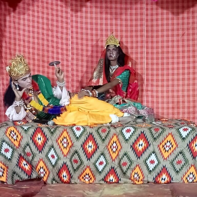 मेढउवा में मां दुर्गा प्रतिमा स्थापित:नवरात्र पर रामलीला शुरू, श्रद्धालुओं की उमड़ी भीड़, कलाकारों ने मन मोहा