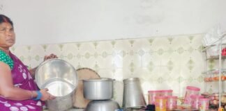 प्राथमिक विद्यालय से सिलेंडर और चावल चोरी:कादिराबाद में प्रधानाध्यापक ने दी शिकायत, पुलिस जांच में जुटी प्राथमिक विद्यालय से सिलेंडर और चावल चोरी:कादिराबाद में प्रधानाध्यापक ने दी शिकायत, पुलिस जांच में जुटी