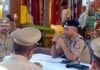 लेहड़ा देवी मंदिर में नवरात्रि सुरक्षा पर पुलिस ब्रीफिंग:ड्यूटी पर तैनात पुलिसकर्मियों को दिए गए जरूरी निर्देश, भीड़ प्रबंधन पर जोर लेहड़ा देवी मंदिर में नवरात्रि सुरक्षा पर पुलिस ब्रीफिंग:ड्यूटी पर तैनात पुलिसकर्मियों को दिए गए जरूरी निर्देश, भीड़ प्रबंधन पर जोर