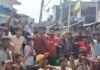 10 दिन से बिजली गुल, व्यापारियों ने किया प्रदर्शन:श्रावस्ती में सैकड़ों गांवों में बिजली संकट, दुकानें बंद कर व्यापारियों ने सौंपा ज्ञापन