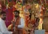 सिद्धार्थनगर में भाजपा नेता ने मां दुर्गा का आशीर्वाद लिया:शारदीय नवरात्रि पर ढेकहरी बुजुर्ग में उमड़ी ग्रामीणों की भीड़ सिद्धार्थनगर में भाजपा नेता ने मां दुर्गा का आशीर्वाद लिया:शारदीय नवरात्रि पर ढेकहरी बुजुर्ग में उमड़ी ग्रामीणों की भीड़