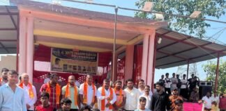 खुशहालगंज में कबड्डी प्रतियोगिता, खिलाड़ियों ने दिखाया दमखम:दुबौलिया ब्लॉक में हुई प्रतियोगिता, खिलाड़ियों ने पूरे जोश से लिया हिस्सा खुशहालगंज में कबड्डी प्रतियोगिता, खिलाड़ियों ने दिखाया दमखम:दुबौलिया ब्लॉक में हुई प्रतियोगिता, खिलाड़ियों ने पूरे जोश से लिया हिस्सा