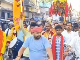 रामलीला के तृतीय दिन निकली प्रभु श्रीराम की रथ शोभायात्रा:बहराइच में पूरा नगर जयकारों से गूंजा, श्रीराम का जीवन मानवता के लिए प्रेरणा पुंज