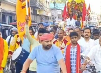 रामलीला के तृतीय दिन निकली प्रभु श्रीराम की रथ शोभायात्रा:बहराइच में पूरा नगर जयकारों से गूंजा, श्रीराम का जीवन मानवता के लिए प्रेरणा पुंज रामलीला के तृतीय दिन निकली प्रभु श्रीराम की रथ शोभायात्रा:बहराइच में पूरा नगर जयकारों से गूंजा, श्रीराम का जीवन मानवता के लिए प्रेरणा पुंज