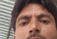 पुरैना चौराहे से बाइक चोरी:वाहन मालिक ने पुलिस से कार्रवाई की मांग की पुरैना चौराहे से बाइक चोरी:वाहन मालिक ने पुलिस से कार्रवाई की मांग की