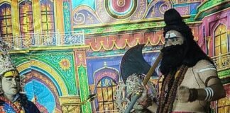 पयागपुर में रामलीला मंचन में लक्ष्मण-परशुराम संवाद:धनुष यज्ञ और रावण-बाणासुर संवाद एवं लक्ष्मण परशुराम संवाद ने मोहा मन पयागपुर में रामलीला मंचन में लक्ष्मण-परशुराम संवाद:धनुष यज्ञ और रावण-बाणासुर संवाद एवं लक्ष्मण परशुराम संवाद ने मोहा मन