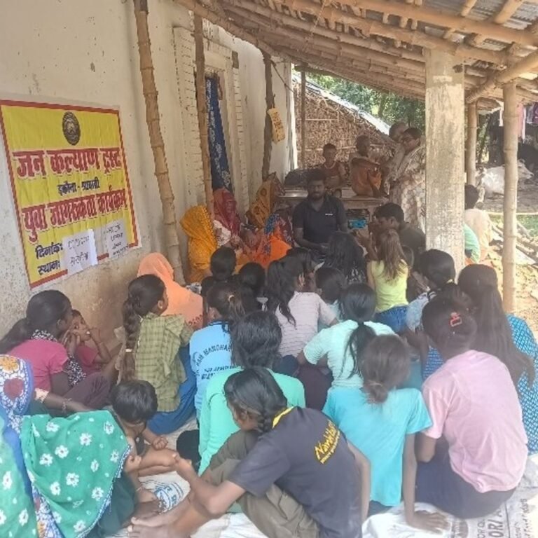 श्रावस्ती में 'नशा मुक्त-सशक्त श्रावस्ती' अभियान:नशे के दुष्प्रभावों पर चर्चा, 5 गांवों में चौपाल लगाने का फैसला