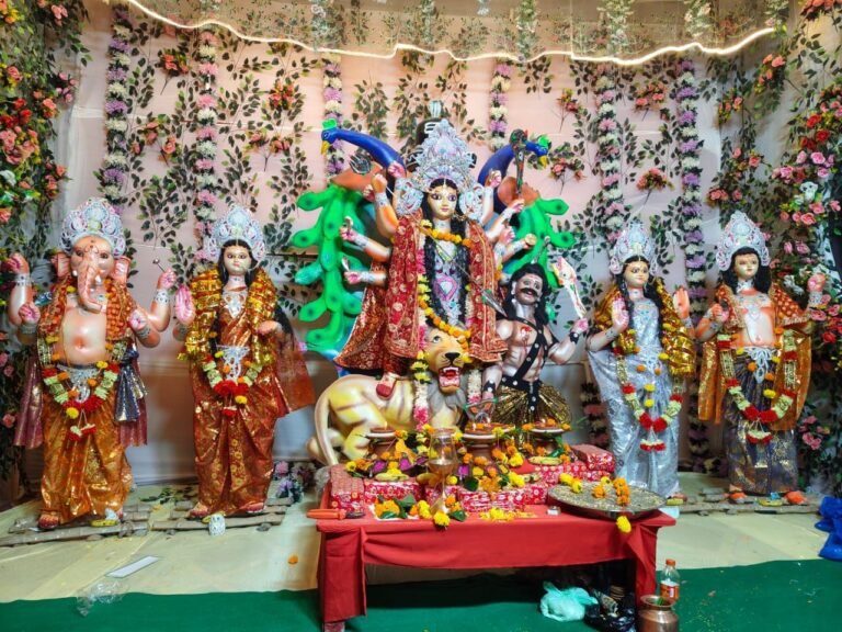 Balrampur Navratri 2026 | Durga Puja Pandals & Ramlila Celebration News