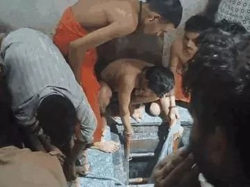 वृंदावन गुरुकुल में टैंक हादसा, 4 छात्रों की मौत, मचा कोहराम