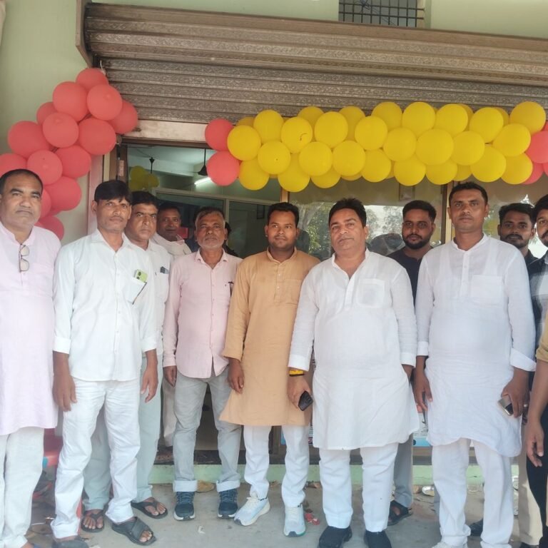 बहादुरी बाजार में क्लिनिक का उद्घाटन:फरेंदा विधायक ने किया शुभारंभ, स्थानीय स्तर पर मिलेगा इलाज