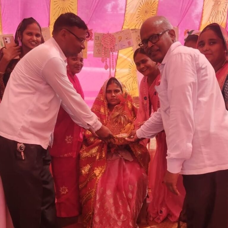 डुमरियागंज में अंतरराष्ट्रीय बालिका दिवस पर हुए कई कार्यक्रम:मदर मेला और बाल उत्सव के तहत गोद भराई, स्टॉल प्रदर्शनी व सांस्कृतिक कार्यक्रम हुए