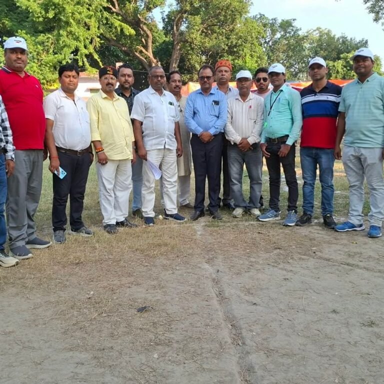 लक्ष्मीपुर में ब्लॉक स्तरीय खेल प्रतियोगिता खत्म:बेलवा खुर्द, एकमा, रजापुर के बच्चों ने जीते कई इनाम, विजेताओं को मिला पुरस्कार