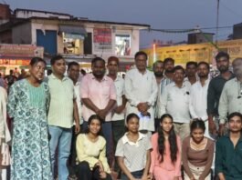 बागापार में 'नमो सेवा' कार्यक्रम, कलाकारों ने मोदी के काम:लखनऊ के कलाकारों ने नाट्य मंचन से प्रधानमंत्री के कार्यों को प्रस्तुत किया