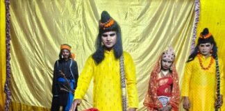 राम वन-गमन के दृश्य ने दर्शकों की आंखें कीं नम:केवट संवाद ने भावविभोर किया, दशरथ प्रतिज्ञा, राम वन गमन और केवट संवाद का मंचन राम वन-गमन के दृश्य ने दर्शकों की आंखें कीं नम:केवट संवाद ने भावविभोर किया, दशरथ प्रतिज्ञा, राम वन गमन और केवट संवाद का मंचन