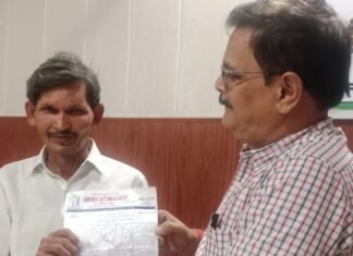 चाइनीज मांझे पर कार्रवाई की मांग:मौतों पर आजाद अधिकार सेना ने राष्ट्रपति को भेजा ज्ञापन चाइनीज मांझे पर कार्रवाई की मांग:मौतों पर आजाद अधिकार सेना ने राष्ट्रपति को भेजा ज्ञापन