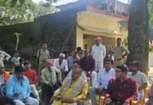 नहर किनारे मिला महिला का शव, हत्या की आशंका:अंतिम संस्कार रोककर परिजनों ने की FIR की मांग, विधायक ने कार्रवाई का दिया भरोसा नहर किनारे मिला महिला का शव, हत्या की आशंका:अंतिम संस्कार रोककर परिजनों ने की FIR की मांग, विधायक ने कार्रवाई का दिया भरोसा