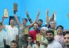 बस्ती बैडमिंटन ओपन में सिद्धार्थनगर की टीम उपविजेता बनी:शोहरतगढ़ में खिलाड़ियों का जोरदार स्वागत, नगर पंचायत अध्यक्ष प्रतिनिधि ने किया नेतृत्व बस्ती बैडमिंटन ओपन में सिद्धार्थनगर की टीम उपविजेता बनी:शोहरतगढ़ में खिलाड़ियों का जोरदार स्वागत, नगर पंचायत अध्यक्ष प्रतिनिधि ने किया नेतृत्व