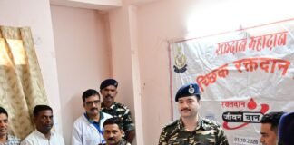 महराजगंज SSB में 9 यूनिट रक्त हुआ जमा:राष्ट्रीय स्वैच्छिक रक्तदान दिवस पर 22वीं वाहिनी SSB ने किया आयोजन