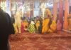 महराजगंज के दुर्गा मंदिरों में उमड़ी भक्तों की भीड़:नवरात्रि पर दर्शन-पूजन के लिए पहुंचे श्रद्धालु, सुरक्षाकर्मी रहे तैनात महराजगंज के दुर्गा मंदिरों में उमड़ी भक्तों की भीड़:नवरात्रि पर दर्शन-पूजन के लिए पहुंचे श्रद्धालु, सुरक्षाकर्मी रहे तैनात