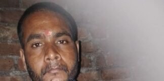 ठूठीबारी के गुड्डू सहानी का नेपाल में निधन:सड़क हादसे में जान गई, चार नाबालिग बच्चों के सिर से उठा पिता का साया ठूठीबारी के गुड्डू सहानी का नेपाल में निधन:सड़क हादसे में जान गई, चार नाबालिग बच्चों के सिर से उठा पिता का साया