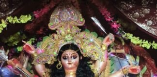 श्रावस्ती में पांचवें दिन मां स्कंदमाता की आराधना:कई जगह हटी माता के आंखों से पट्टी, देवी जागरण से भक्तिमय रहा माहौल, उमड़ा आस्था का सैलाब श्रावस्ती में पांचवें दिन मां स्कंदमाता की आराधना:कई जगह हटी माता के आंखों से पट्टी, देवी जागरण से भक्तिमय रहा माहौल, उमड़ा आस्था का सैलाब