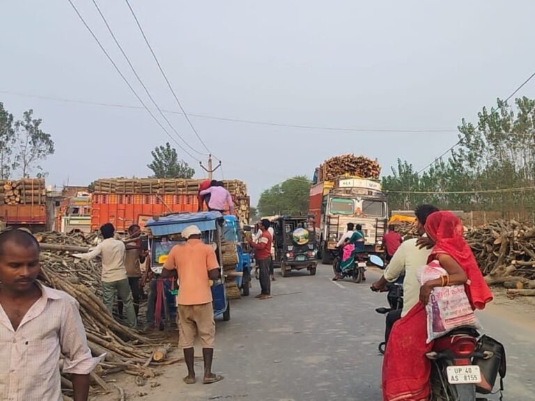 Bahraich Khairighat News | Imamganj Road Encroachment Timber Loading Issue