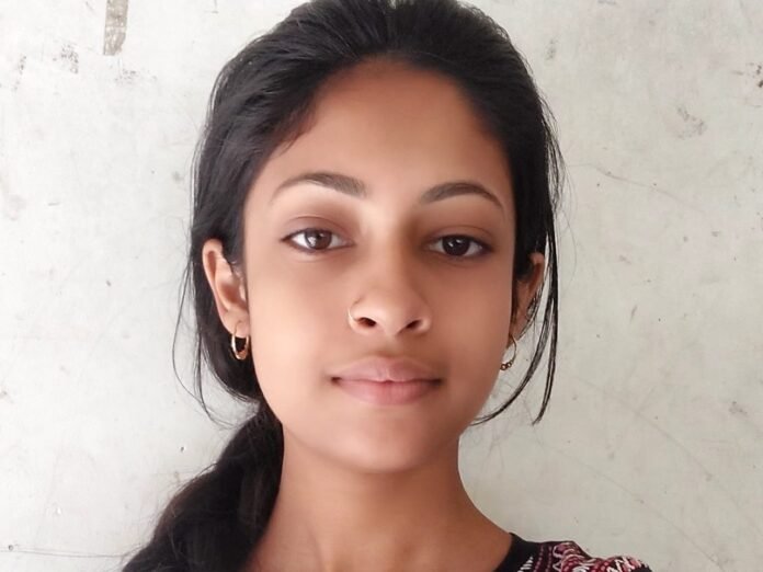 Shravasti Riya Vishwas DMLT Lab Technician Success Story